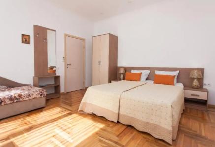 Grenada Pension - 213