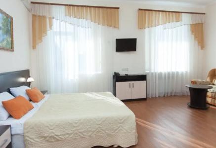 Grenada Pension - 170