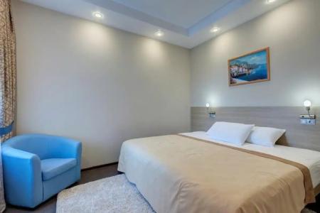 On Smirnovskaya, 25 - 19