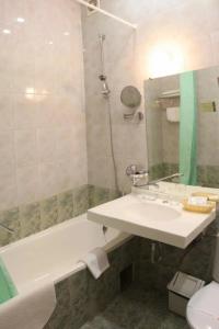 "Zelyonaya" Korpus #2 - 65