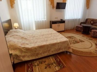 Grenada Pension - 160