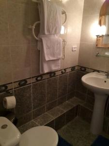 Gostevoi korpus 3 v pansionate " Zolotye peski". Selo Bosteri. Issyk- Kul'. Kyrgyzstan. - 30