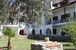 Vour 52 Apartments, Vourvourou