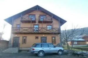 Arkan Apartments, Mykulychyn