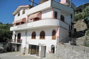 Novella Holidays Hotel, Tramonti