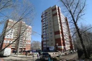 April on Kommunisticheskaya 77/2, Syktyvkar