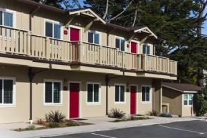 Sea Breeze Lodge, Pacific Grove