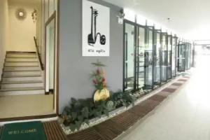 Dino Studio, Kalasin