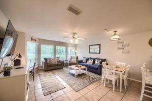 Ww F101 Slice Of Heaven 2 Bedroom Condo by RedAwning, New Braunfels