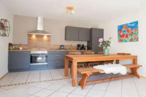 Beautiful apartment in with balcony near ski lift, Winterberg