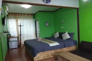 Thong Hug House Resort, Phu Rua