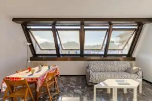 JOIVY Spacious Apt For 6, Near Train Station And Beach Apartments, Sestri Levante