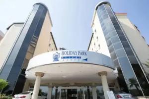 Holiday Park Resort, Okurcalar