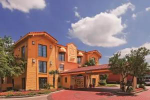 Super 8 by Wyndham San Antonio Near SeaWorld Ingram Park, San Antonio
