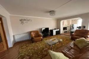 cozy 2-bedroom apartment in, Gori
