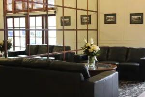 Adelaide Inn, Adelaide