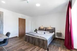 Apinelo Port Rooms, Split