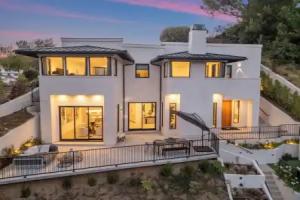 Belden Modern Villa - Iconic Hollywood Hills Retreat, Los Angeles
