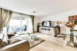 Cannes Le Cerf - Superbe T2 - Luxe - 100 m de la Croisette Hotel, Cannes