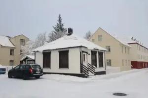 Esja romantic apartment, Akureyri