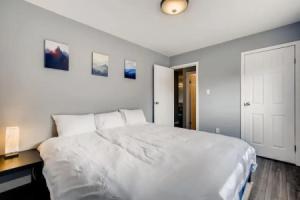 Mount Royal Condos #501 2 Bedroom Condo by RedAwning, Frisco