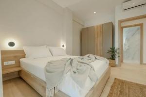 Casa Costa Suites Plus, Kanali