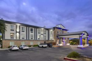 Best Western Medical Center North Inn & Suites Near Six Flags, San Antonio