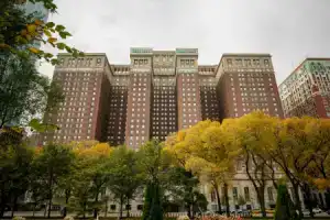 Hilton Chicago, Chicago