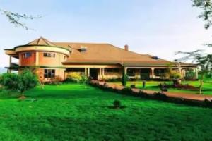 Enyati Lodge, Karatu