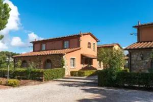 I Piastroni Hotel & SPA, Monteverdi Marittimo