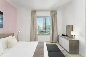 Maison Privee - Exclusive Apt w/ Direct Burj Khalifa Views Apartments, Dubai