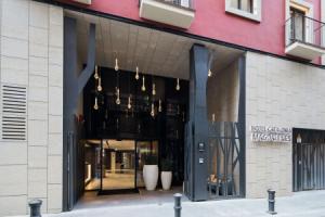 Catalonia Magdalenes, Barcelona