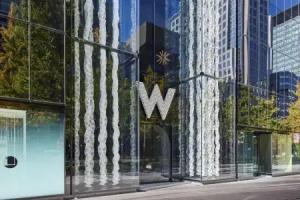 W Osaka, Osaka