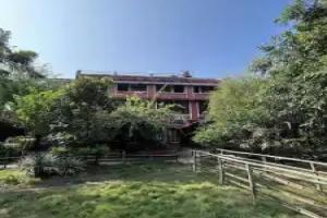 Lake Twenty Thousand Farm and Retreat, Bharatpur