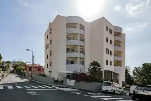 Alegria I, Overlooking the bay of Apartments, Funchal