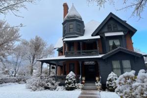 Gable House Bed & Breakfast Inn, Durango