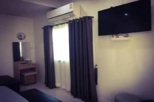 CHECK IN Eatery guest room for 3, Sukhothai