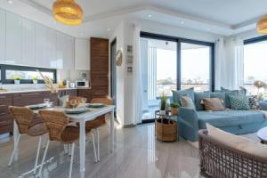 Thálassa 2-BR Apt. & Balcony in Larnaca Apartments, Larnaka