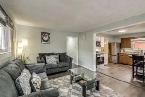 2 Mi to Motor Speedway! Indy Home w/ Fenced Yard Tourist base, Indianapolis