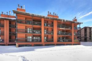 Mountainside 162h 2 Bedroom Condo by RedAwning, Frisco