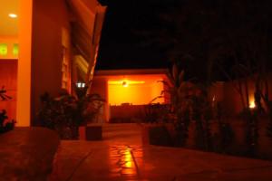 Shiny Beach Hotel, Thulusdhoo
