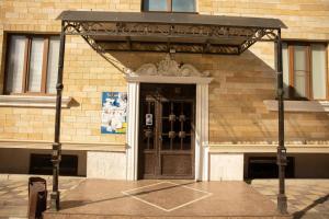 Bon voyage on Yusupov Street, Makhachkala