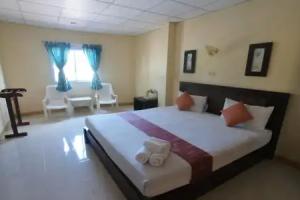 R.T. Hotel, Khao Lak