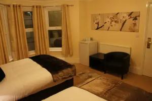 Sapphire Hotel, London