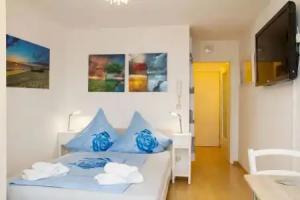 White Apartment, Koln