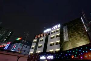 HOTEL April 2nd, Seoul