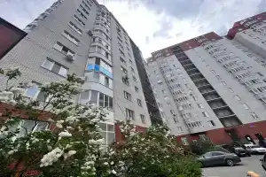Apartment Voyage on 50 let VLKSM street, 13, building 1, Tyumen