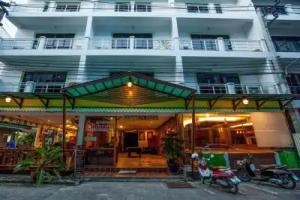 Triple Rund Place Hotel, Patong