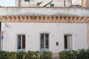 Litium 3, Lecce
