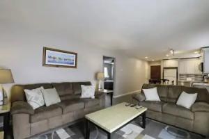 220 #7 Ocean View Ave 2 Bedroom Condo by Redawning, Pismo Beach
